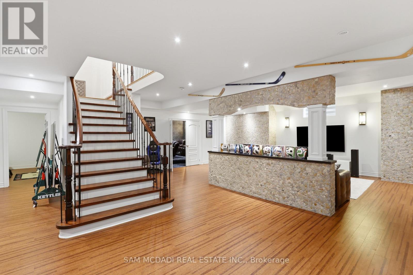 725 Queensway W, Mississauga, Ontario  L5C 1A7 - Photo 37 - W13832376