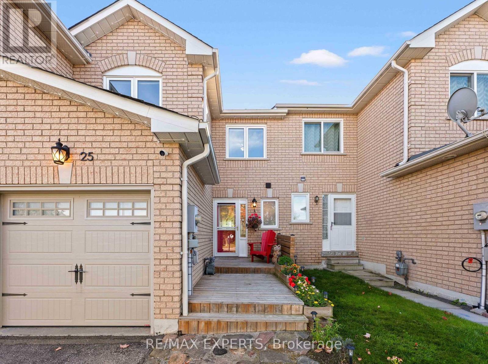 25 Mainprize Crescent, East Gwillimbury, Ontario  L0G 1M0 - Photo 4 - N13825098