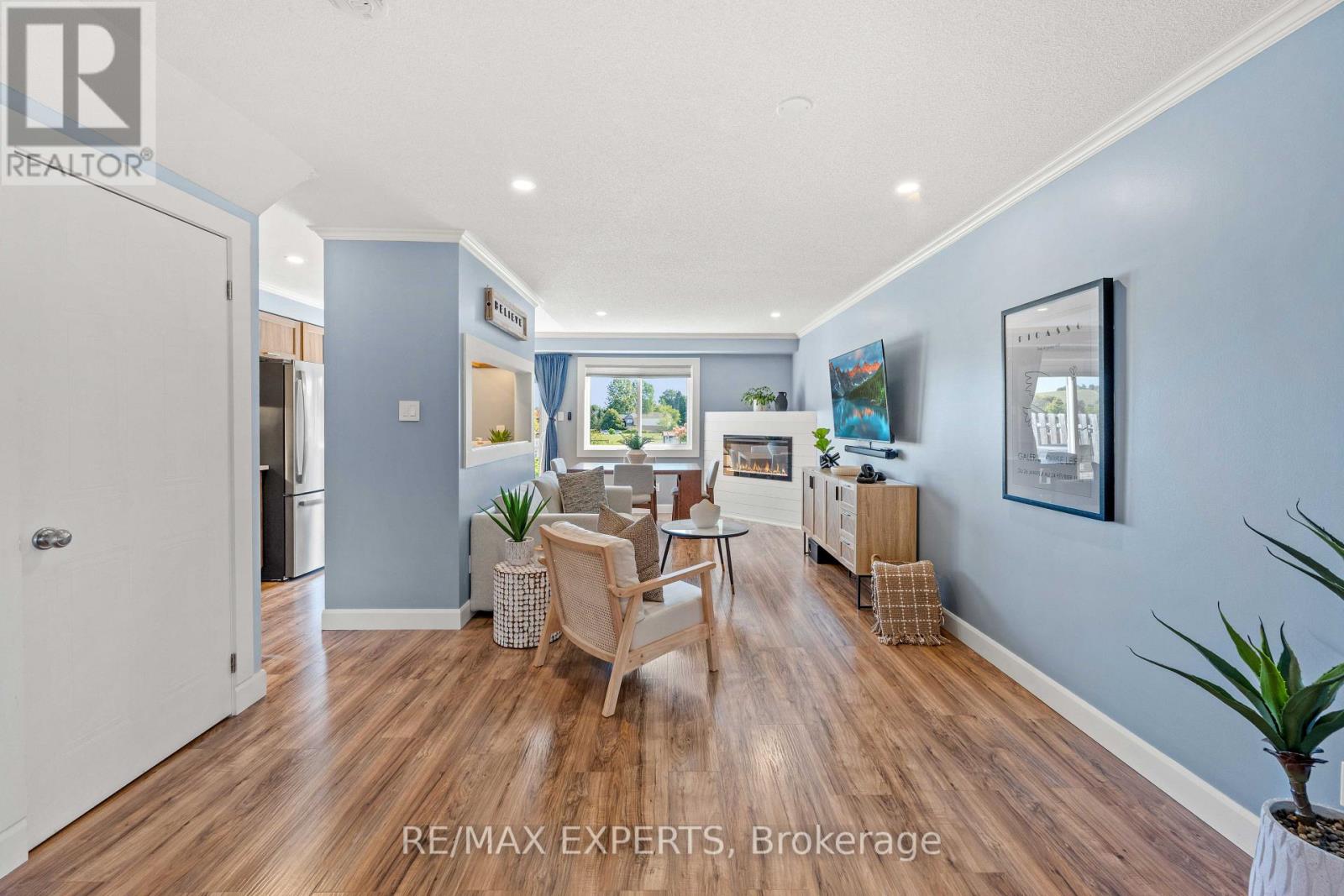 25 Mainprize Crescent, East Gwillimbury, Ontario  L0G 1M0 - Photo 9 - N13825098