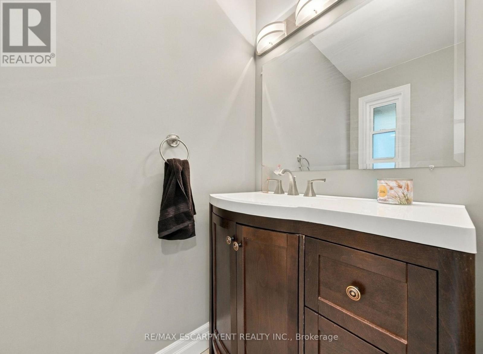 47 - 55 Kerman Avenue, Grimsby, Ontario  L3M 5G2 - Photo 14 - X13832312