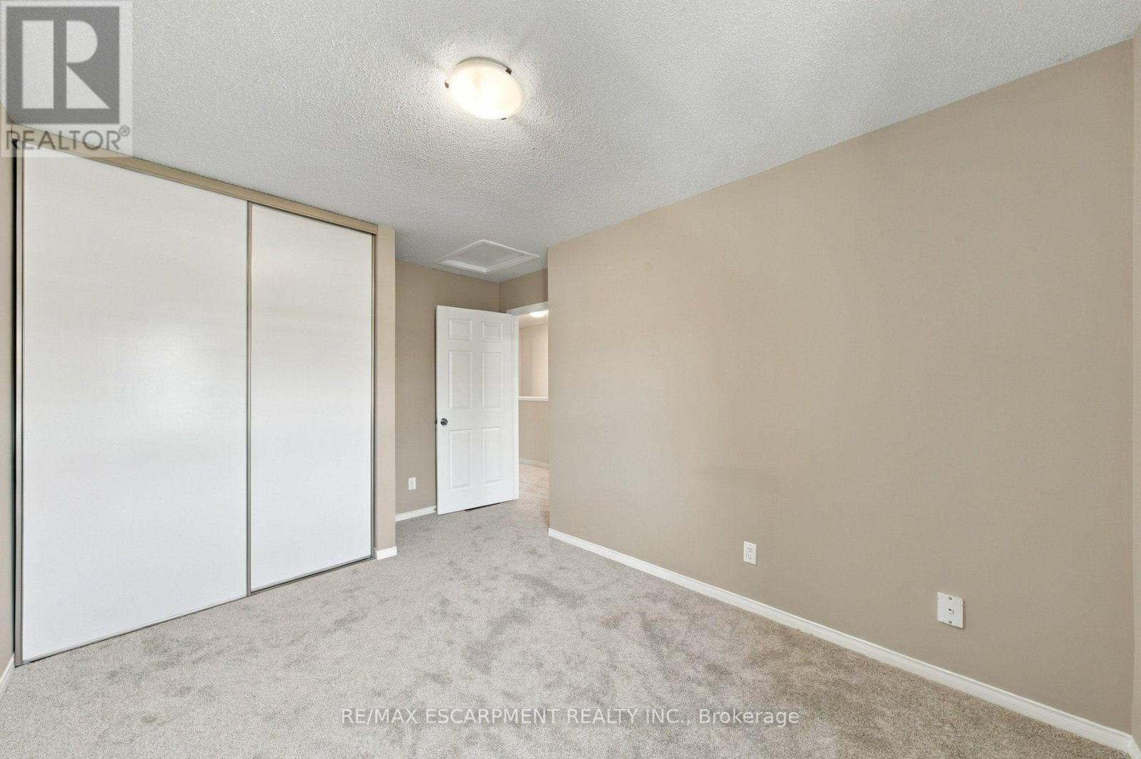 47 - 55 Kerman Avenue, Grimsby, Ontario  L3M 5G2 - Photo 21 - X13832312