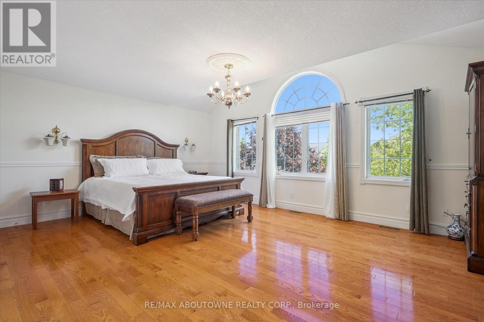 6 Fourseasons Drive, Hamilton, Ontario  L8E 5Y5 - Photo 18 - X13832394