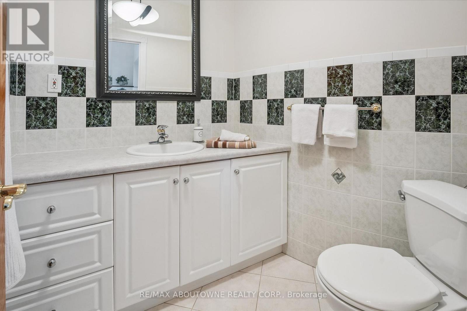 6 Fourseasons Drive, Hamilton, Ontario  L8E 5Y5 - Photo 26 - X13832394