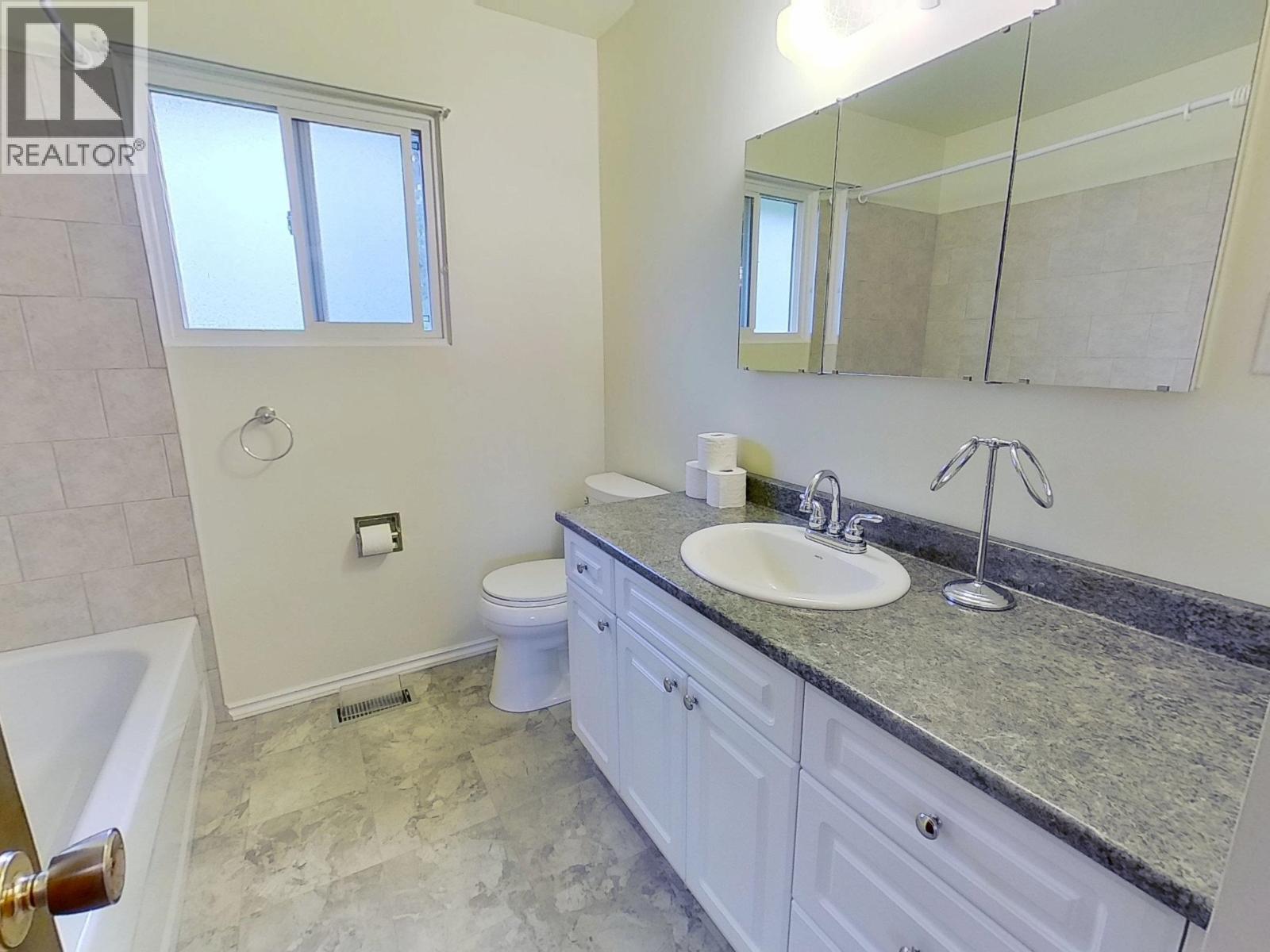 1271 Yorston Avenue, Quesnel, British Columbia  V2J 3B6 - Photo 14 - R3169880