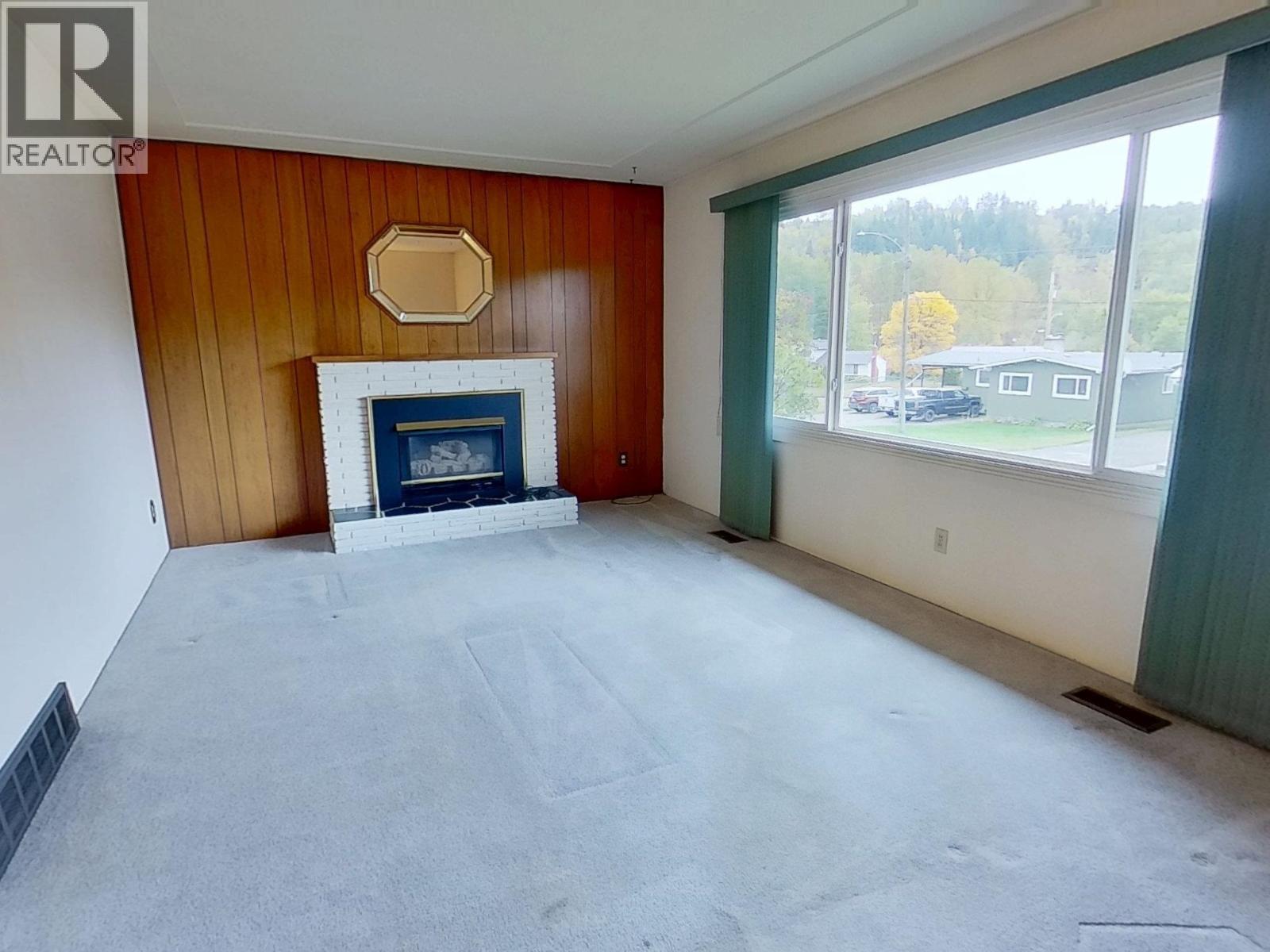 1271 Yorston Avenue, Quesnel, British Columbia  V2J 3B6 - Photo 3 - R3169880