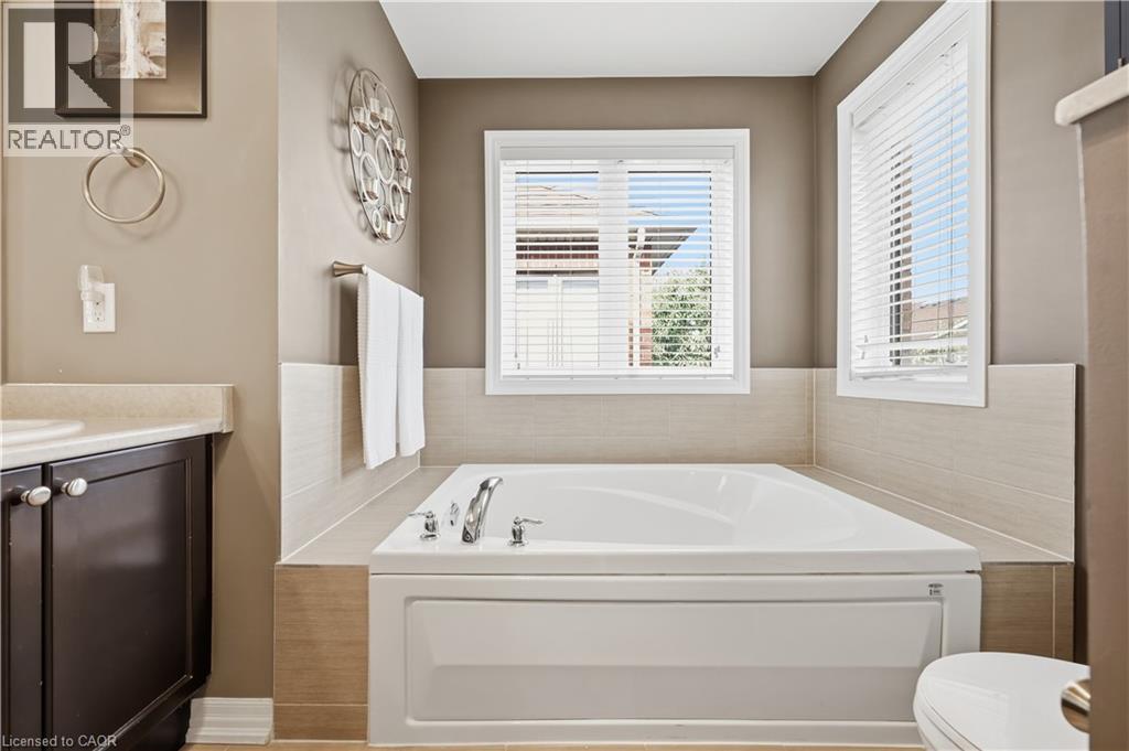 36 Aird Court, Milton, Ontario  L9T 3Y1 - Photo 24 - 40864974