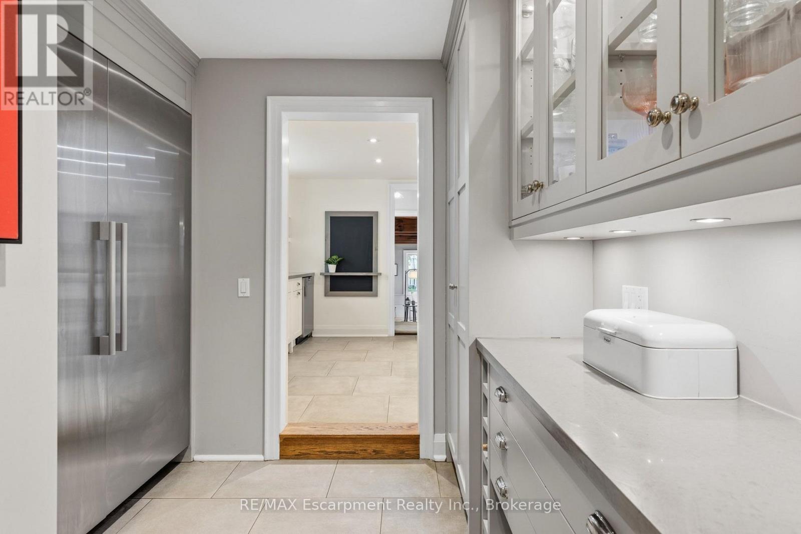 332 Palmer Avenue, Oakville, Ontario  L6J 1T3 - Photo 17 - W13832032