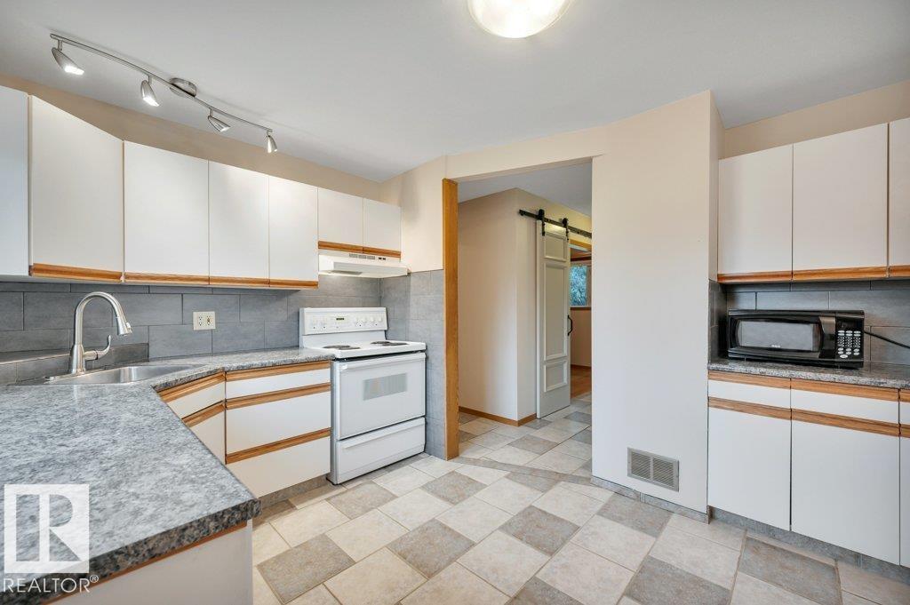 9311 70 Av Nw, Edmonton, Alberta  T6E 0T8 - Photo 17 - E4510602