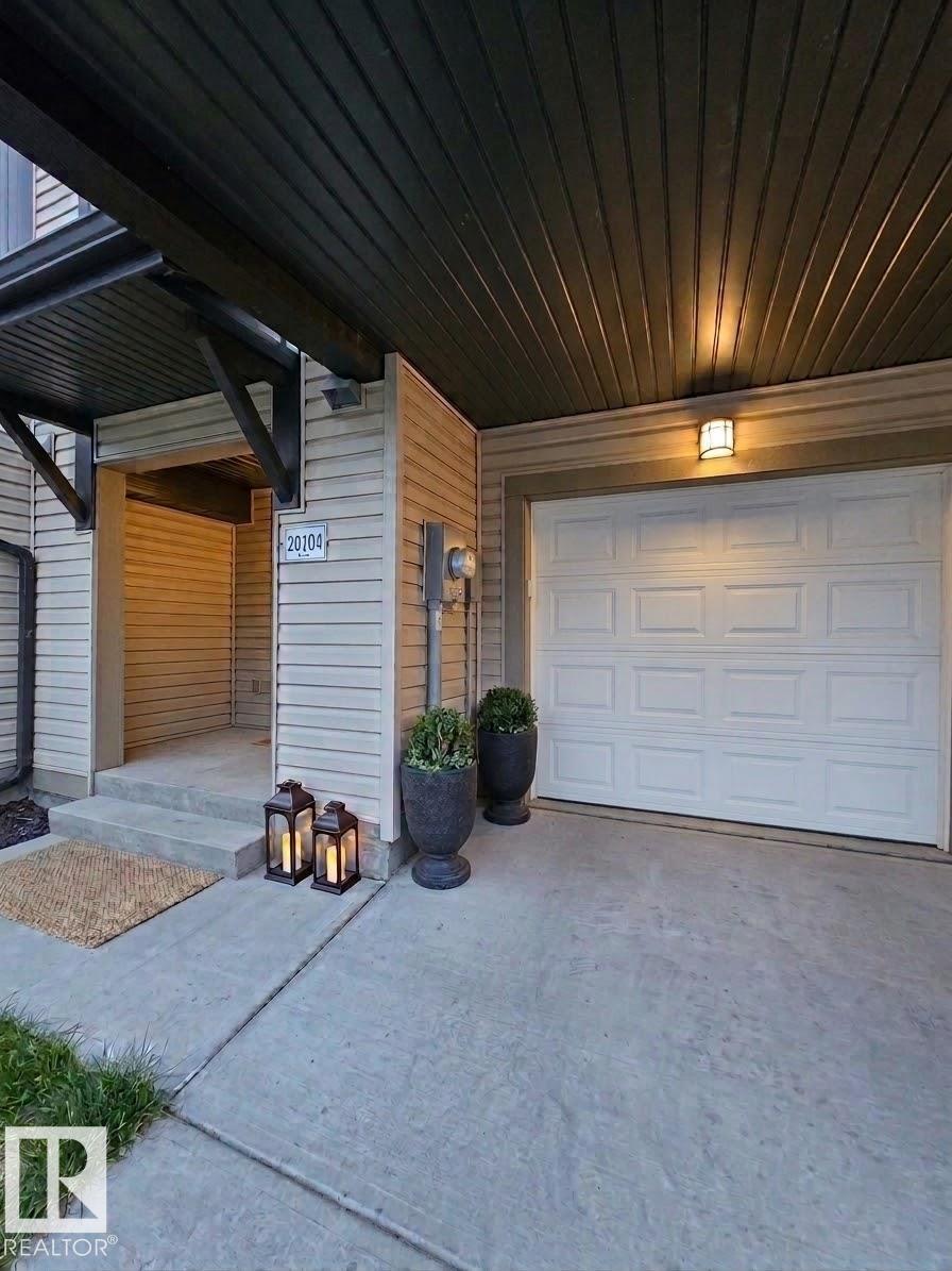 20104 19 Av Nw, Edmonton, Alberta  T6M 0X9 - Photo 2 - E4510351