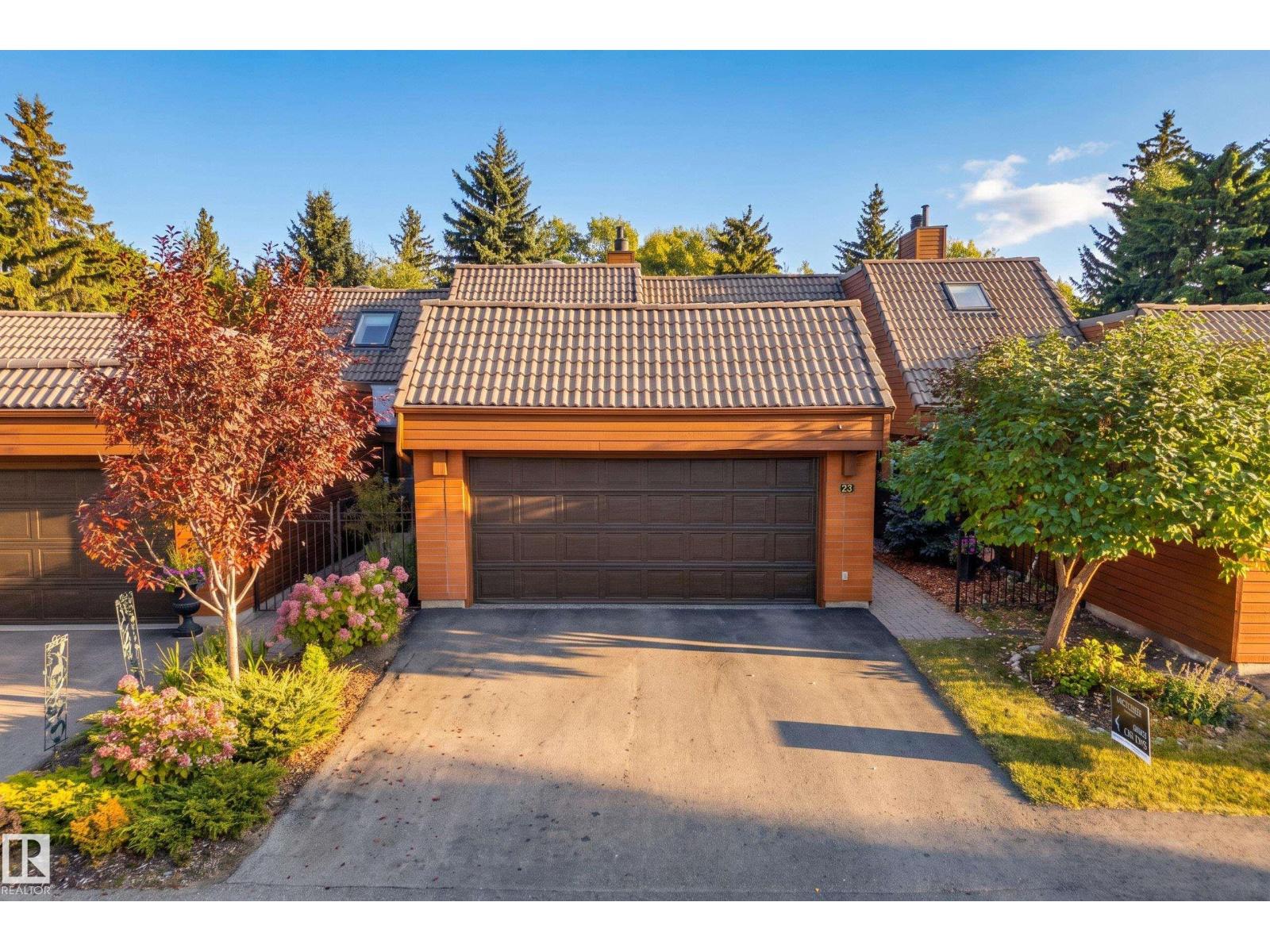 #23 500 Lessard Dr Nw, Edmonton, Alberta  T6M 1G1 - Photo 1 - E4510610