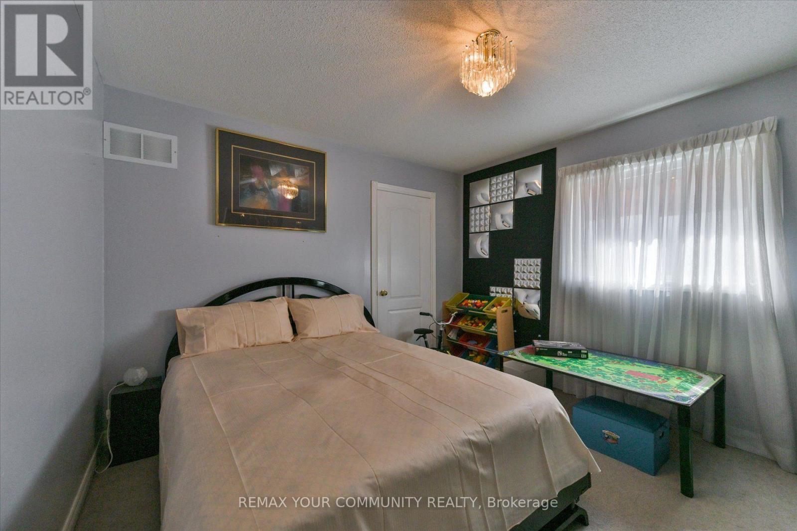 153 Estate Garden Drive, Richmond Hill, Ontario  L4E 3X8 - Photo 28 - N13832408