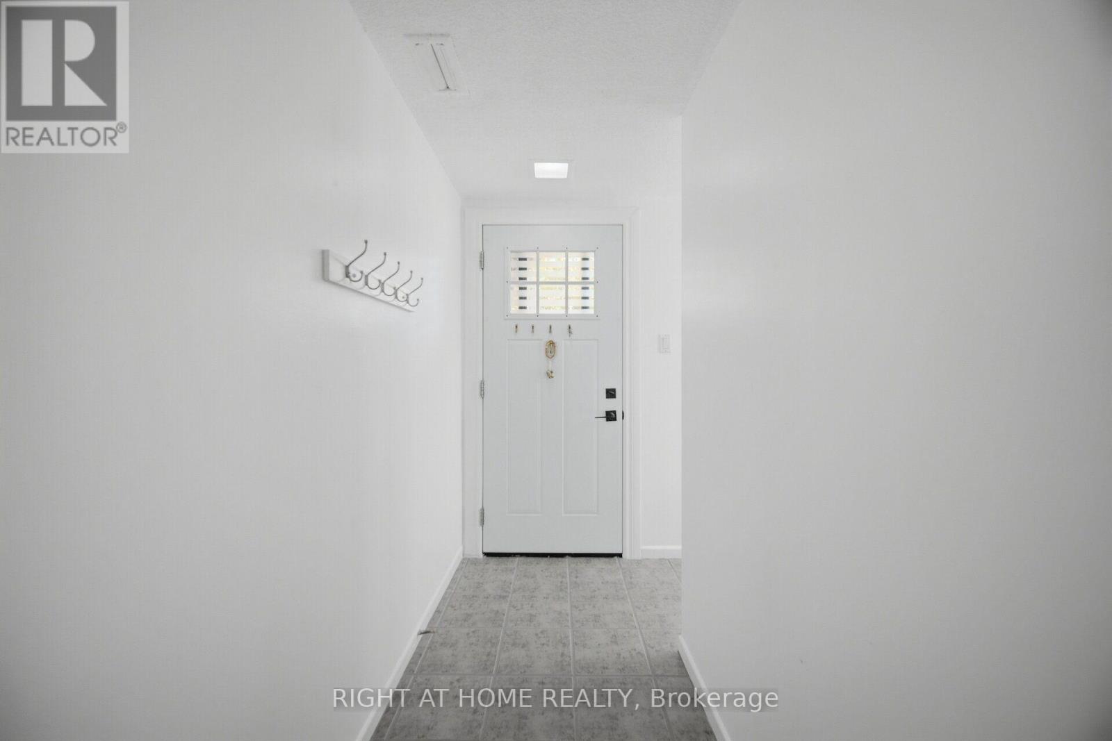 108 - 1250 Mississauga Valley Boulevard, Mississauga, Ontario  L5A 3R6 - Photo 4 - W13832404