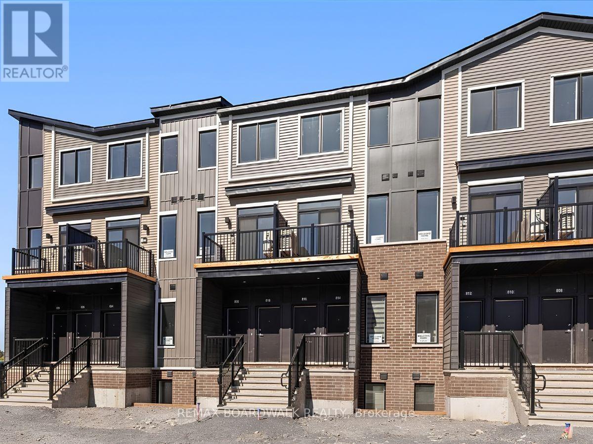 814 Utopie Private, Ottawa, Ontario  K1W 0M5 - Photo 2 - X13832446
