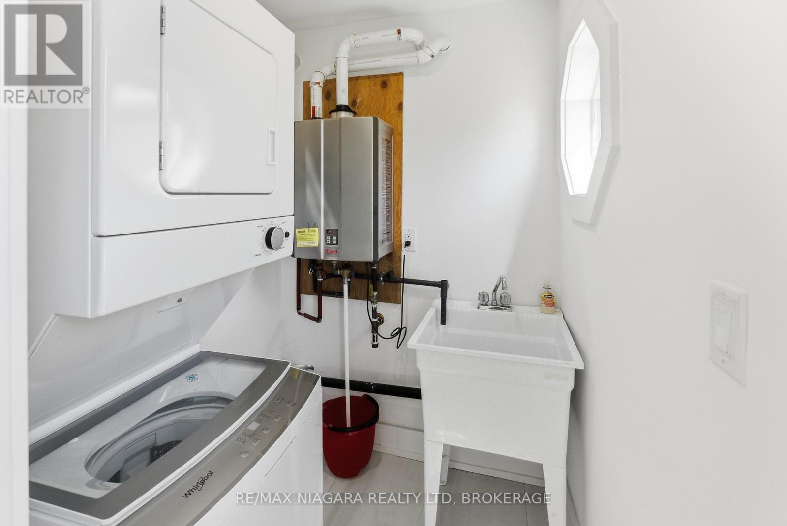 616 Lakeshore Road, Fort Erie, Ontario  L2A 1B6 - Photo 17 - X13832466