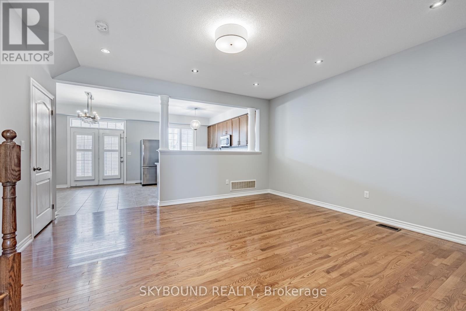 3 - 651 Farmstead Drive, Milton, Ontario  L9T 7W2 - Photo 6 - W13668596
