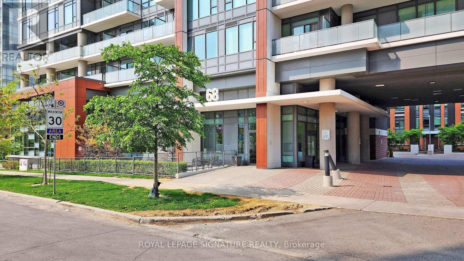 1515 - 68 Canterbury Place, Toronto, Ontario  M2N 0H8 - Photo 2 - C13832444