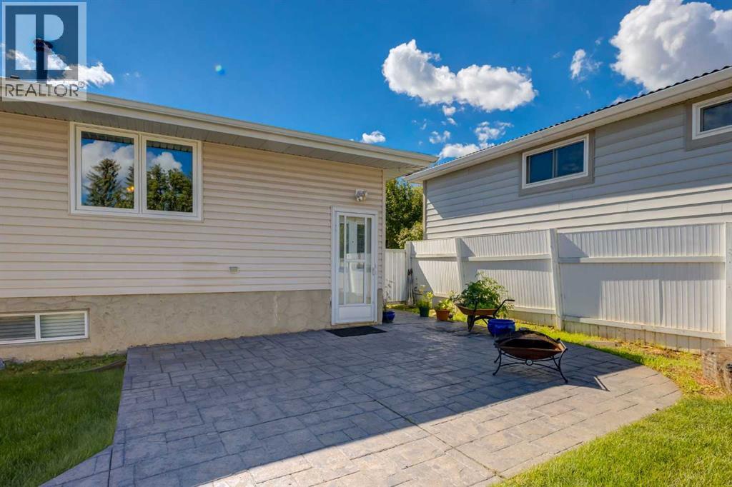 728 Canfield Place Sw, Calgary, Alberta  T2W 1K6 - Photo 38 - A2343353