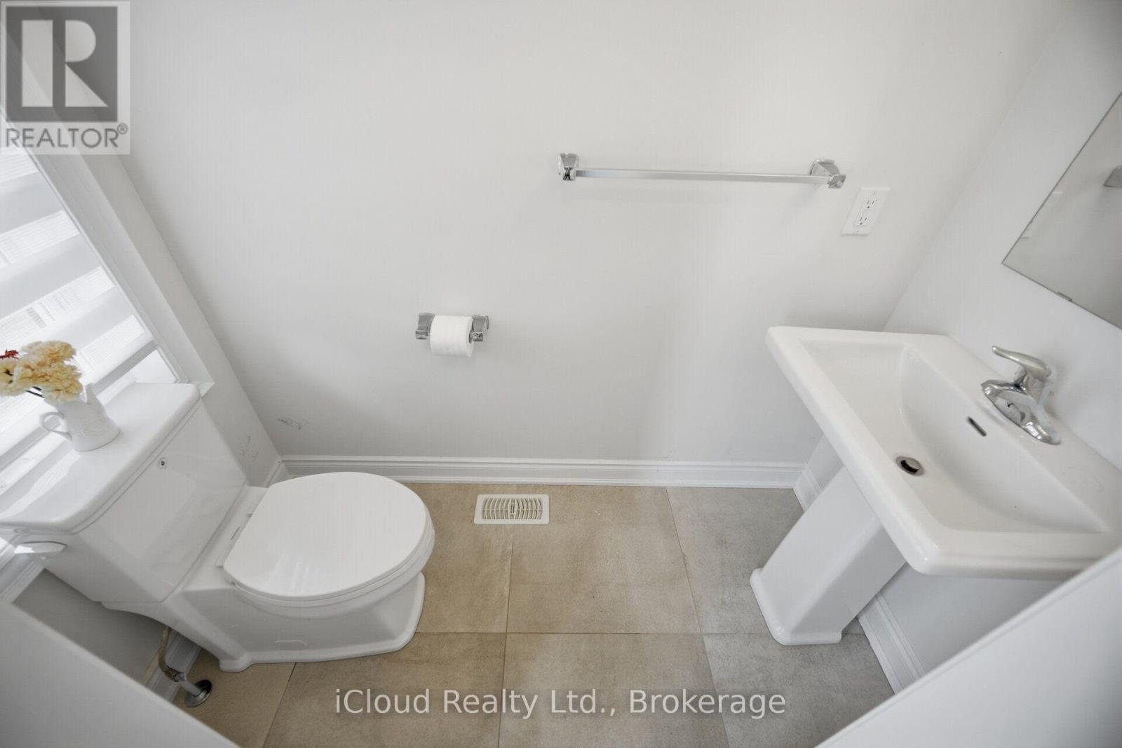 1400 Yellow Rose Circle, Oakville, Ontario  L6M 5L3 - Photo 18 - W13832432