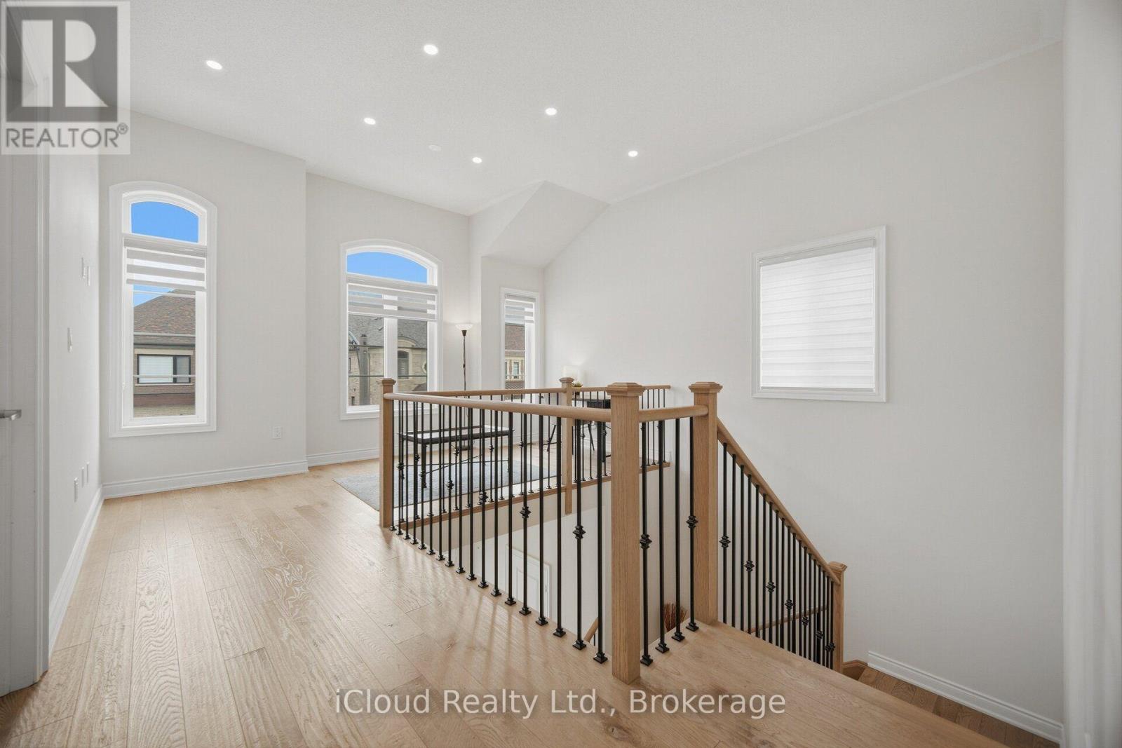 1400 Yellow Rose Circle, Oakville, Ontario  L6M 5L3 - Photo 20 - W13832432