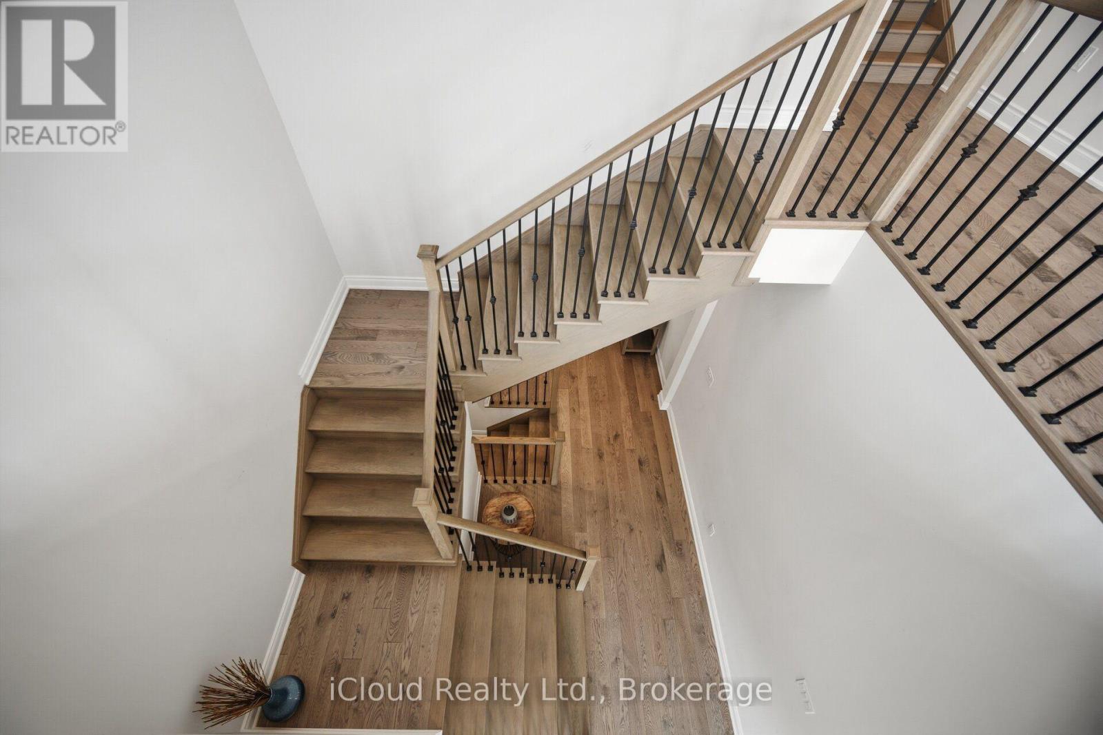 1400 Yellow Rose Circle, Oakville, Ontario  L6M 5L3 - Photo 21 - W13832432