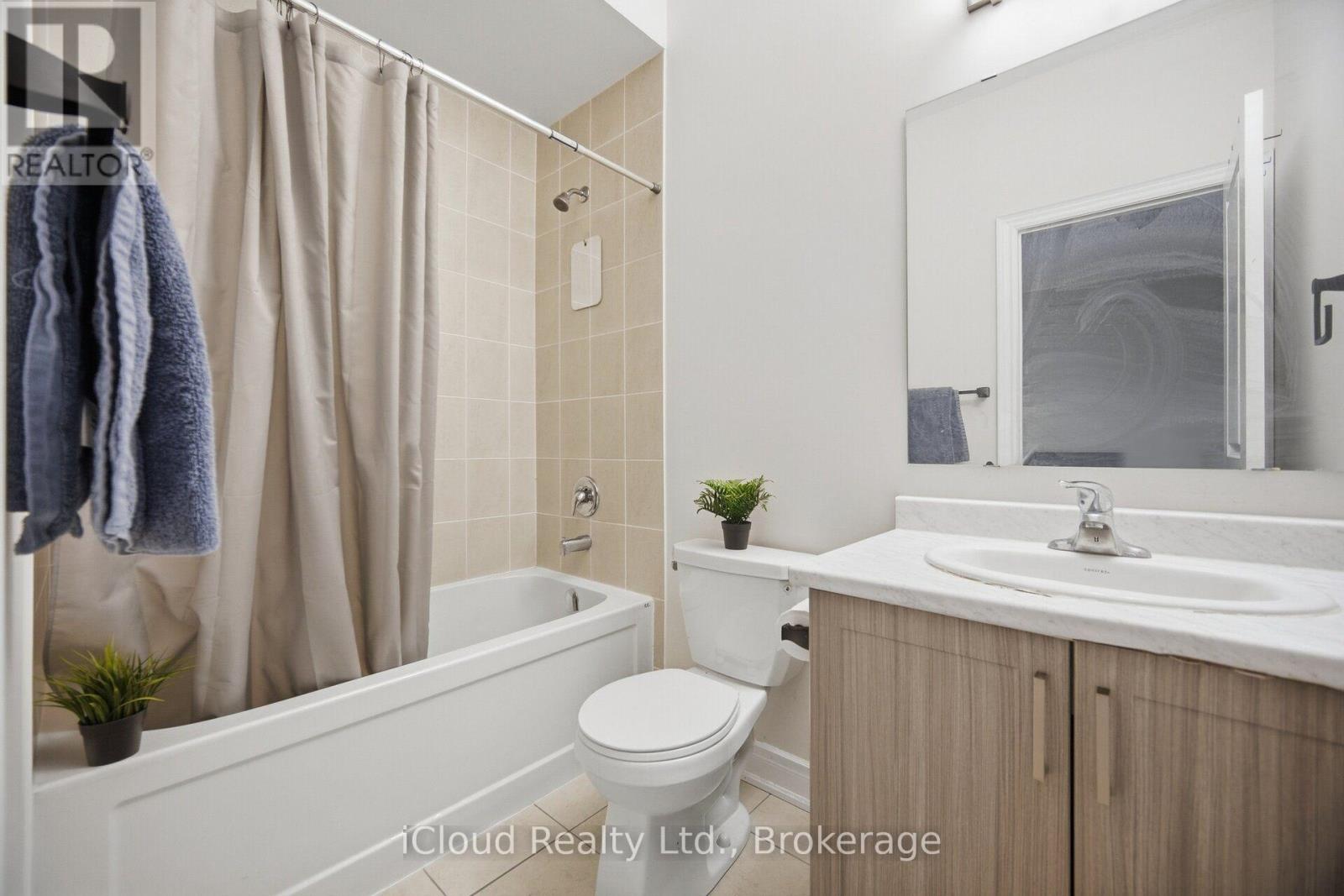 1400 Yellow Rose Circle, Oakville, Ontario  L6M 5L3 - Photo 36 - W13832432