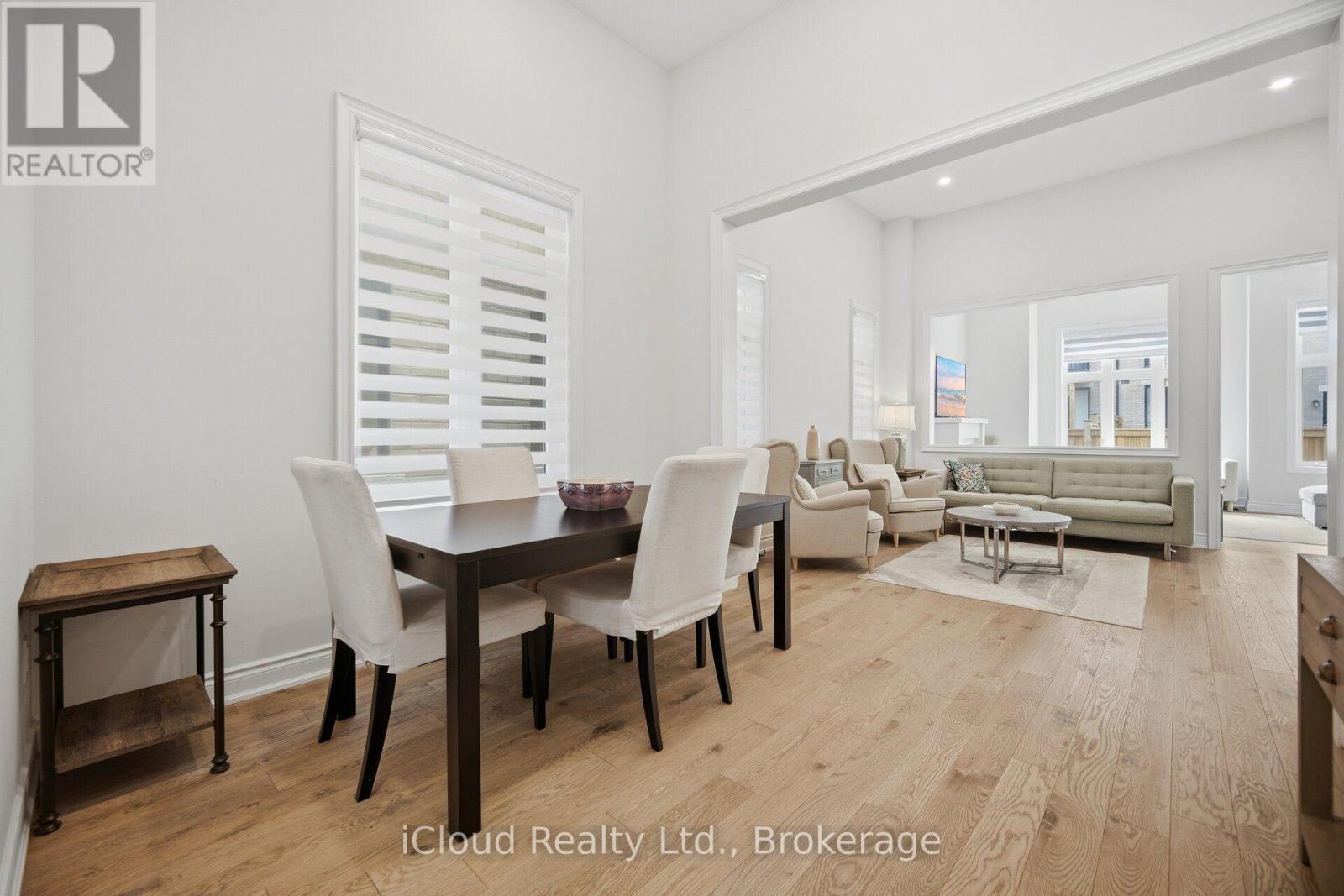 1400 Yellow Rose Circle, Oakville, Ontario  L6M 5L3 - Photo 6 - W13832432