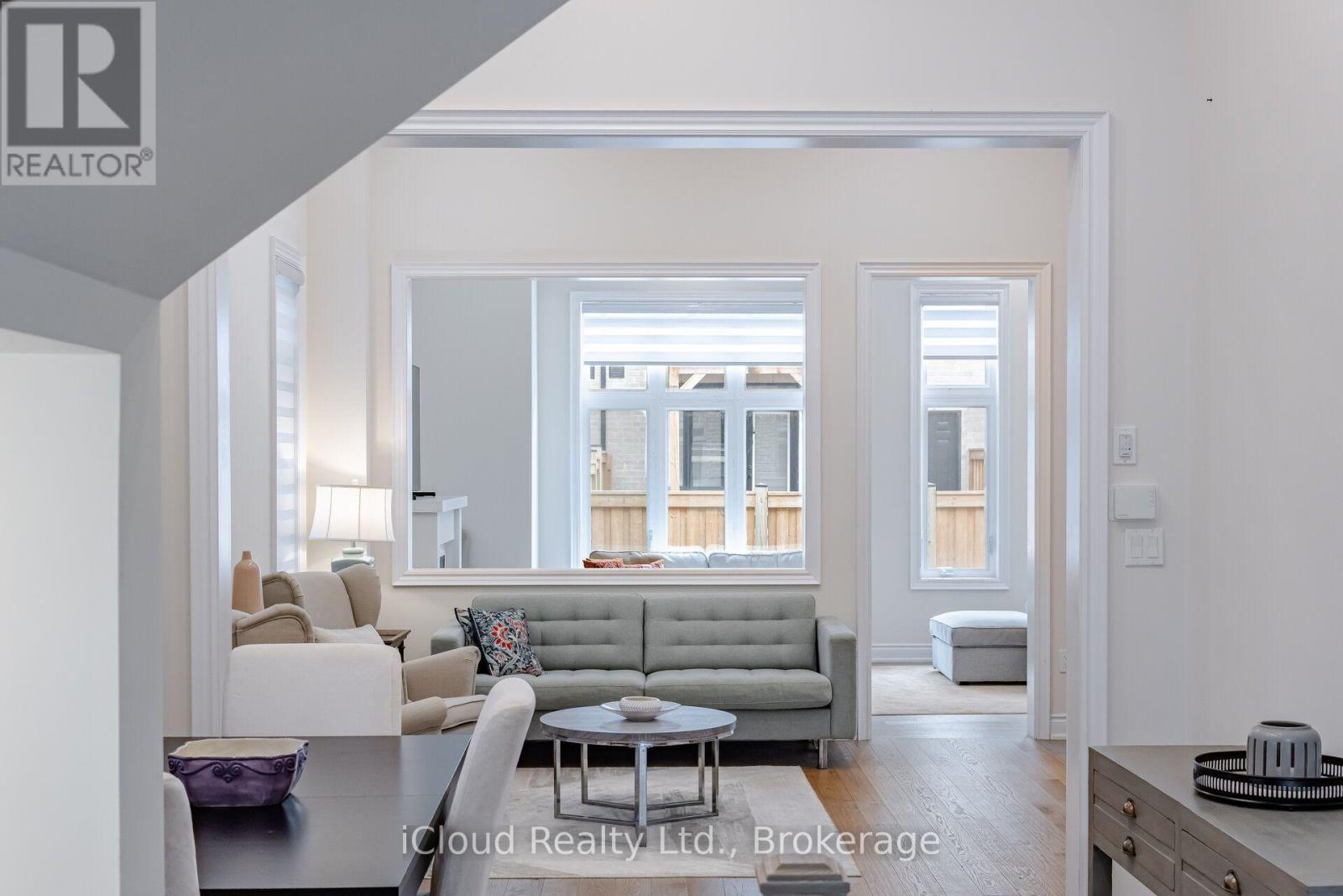 1400 Yellow Rose Circle, Oakville, Ontario  L6M 5L3 - Photo 7 - W13832432