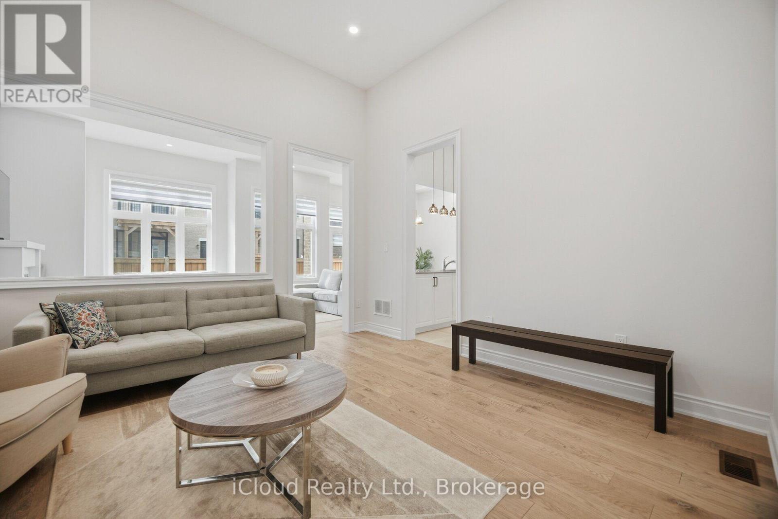1400 Yellow Rose Circle, Oakville, Ontario  L6M 5L3 - Photo 8 - W13832432