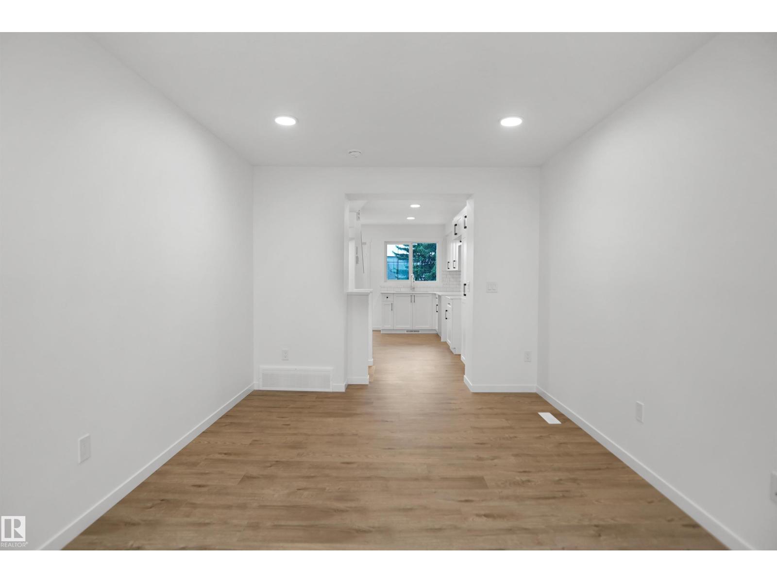 #5 29 Airport Rd Nw, Edmonton, Alberta  T5G 3K8 - Photo 7 - E4504090