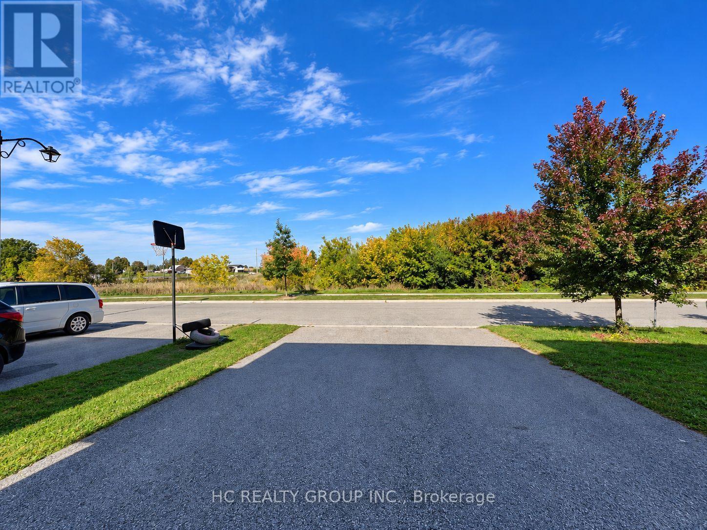 253 Rutherford Road, Bradford West Gwillimbury, Ontario  L3Z 0X4 - Photo 2 - N13705356