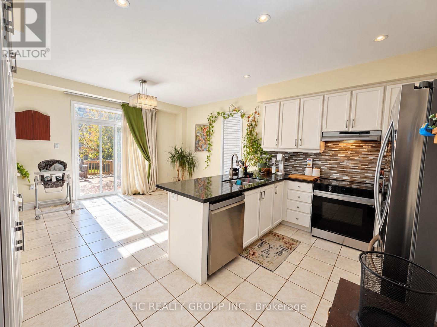 253 Rutherford Road, Bradford West Gwillimbury, Ontario  L3Z 0X4 - Photo 9 - N13705356