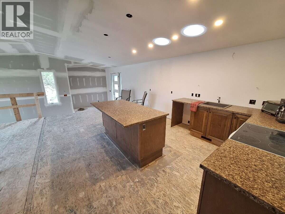 7614 Mccallum View Drive, Grand Forks, British Columbia  V0H 1H2 - Photo 13 - 10391375