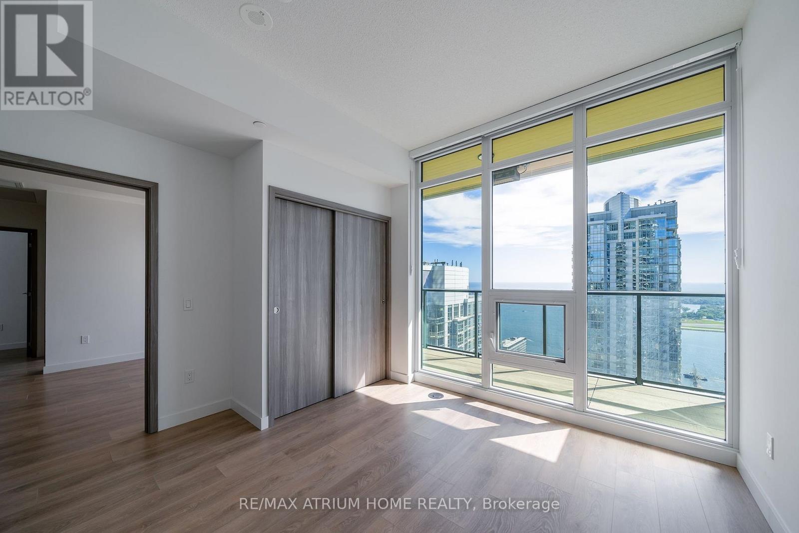 4510 - 3 Concord Cityplace Way, Toronto, Ontario  M5V 0X4 - Photo 15 - C13832498