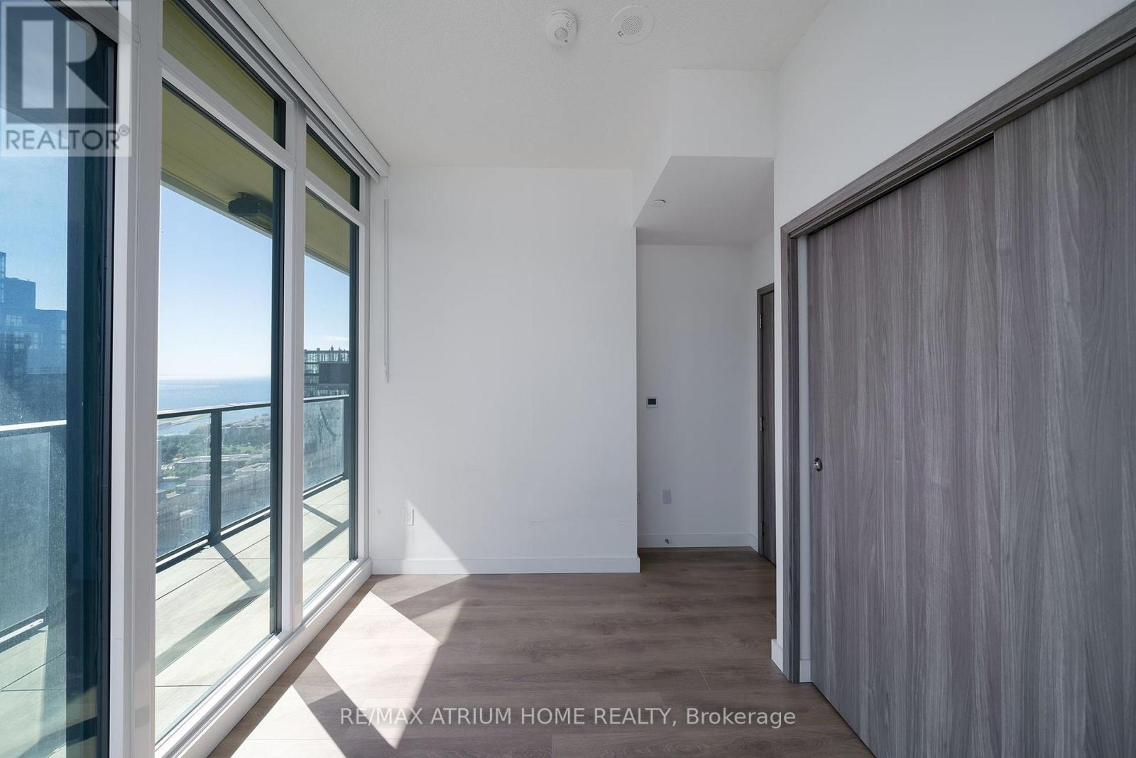 4510 - 3 Concord Cityplace Way, Toronto, Ontario  M5V 0X4 - Photo 21 - C13832498