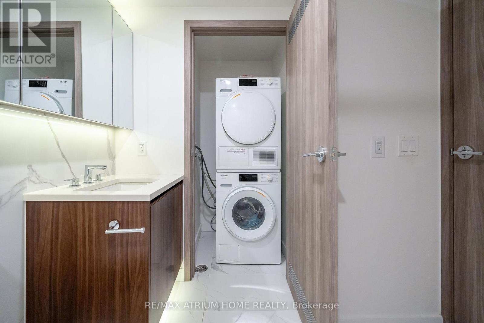 4510 - 3 Concord Cityplace Way, Toronto, Ontario  M5V 0X4 - Photo 24 - C13832498