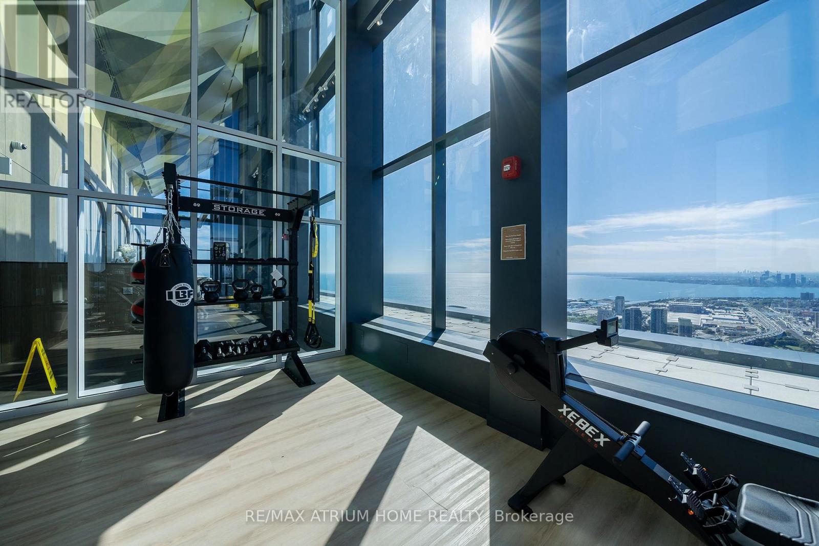 4510 - 3 Concord Cityplace Way, Toronto, Ontario  M5V 0X4 - Photo 36 - C13832498