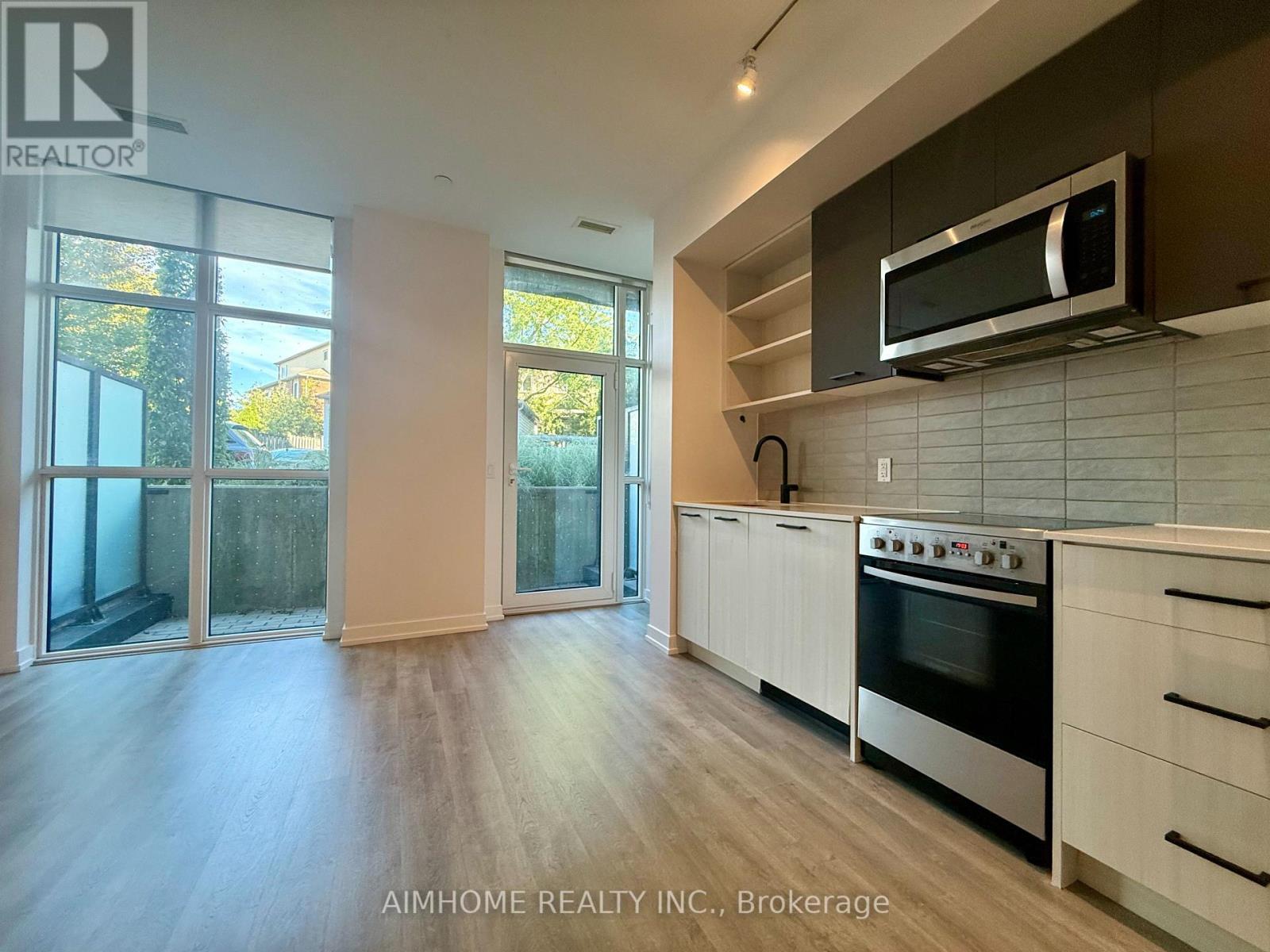 110 - 2300 St. Clair Avenue W, Toronto, Ontario  M6N 0B3 - Photo 11 - W13832494