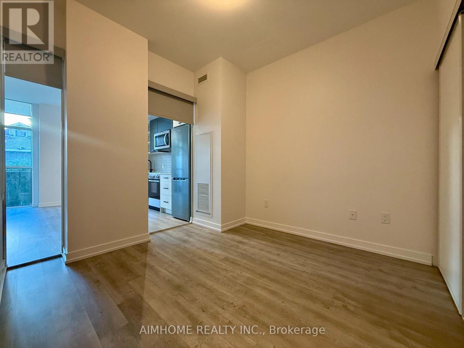 110 - 2300 St. Clair Avenue W, Toronto, Ontario  M6N 0B3 - Photo 9 - W13832494