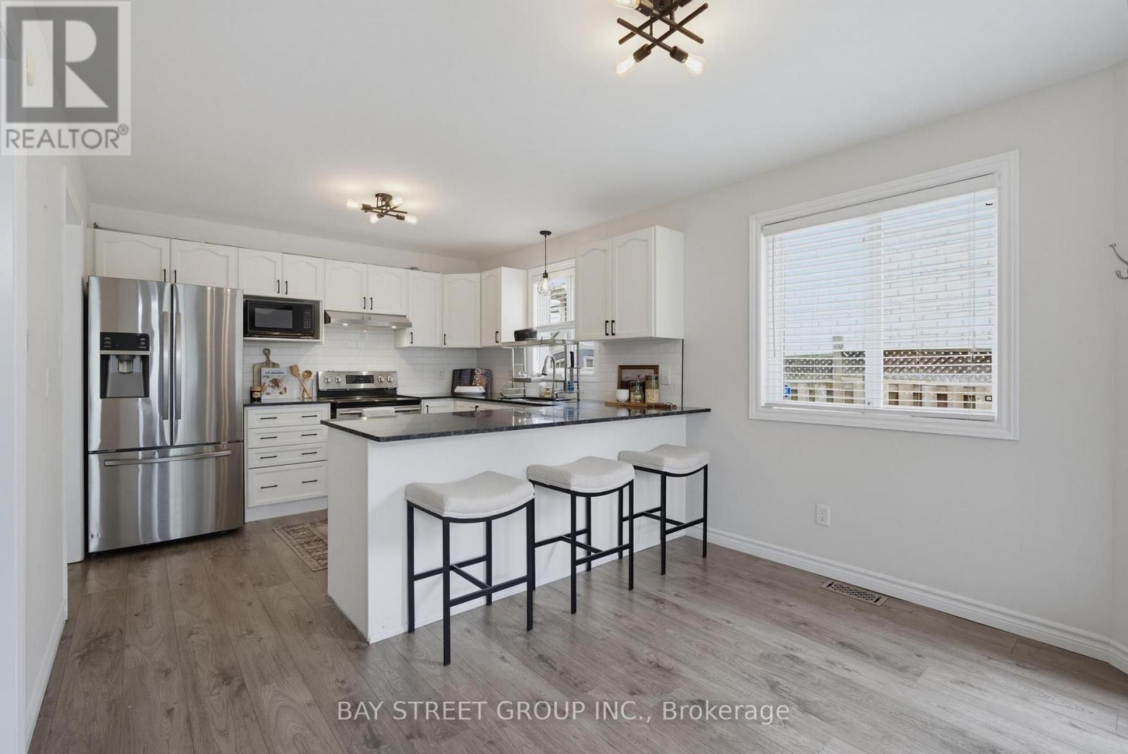 213 Hawthorne Road, London North, Ontario  N6G 5A2 - Photo 10 - X13832482