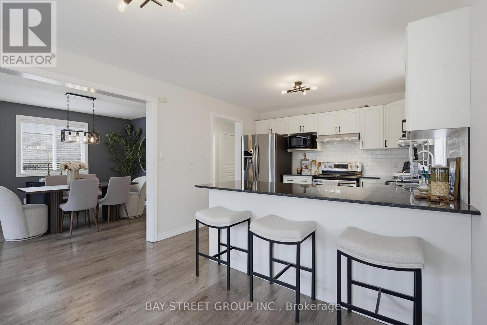 213 Hawthorne Road, London North, Ontario  N6G 5A2 - Photo 11 - X13832482
