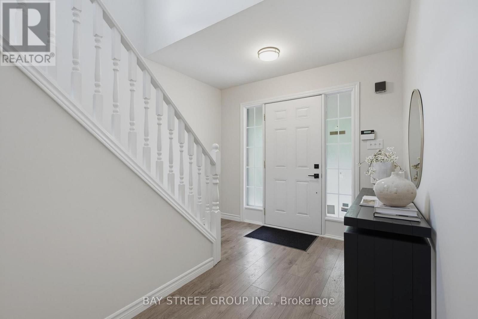 213 Hawthorne Road, London North, Ontario  N6G 5A2 - Photo 6 - X13832482