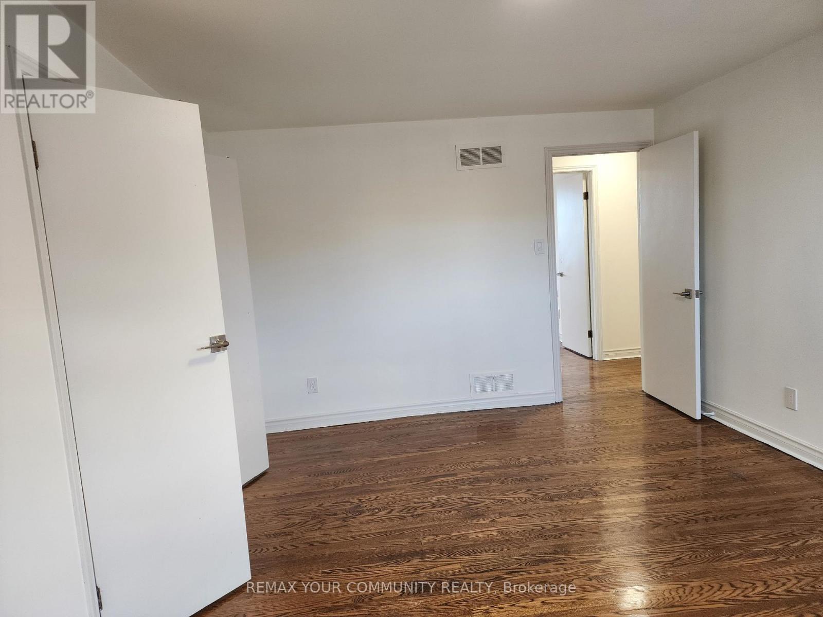 2nd Floor - 214 Pellatt Avenue, Toronto, Ontario  M9N 2P6 - Photo 15 - W13813292