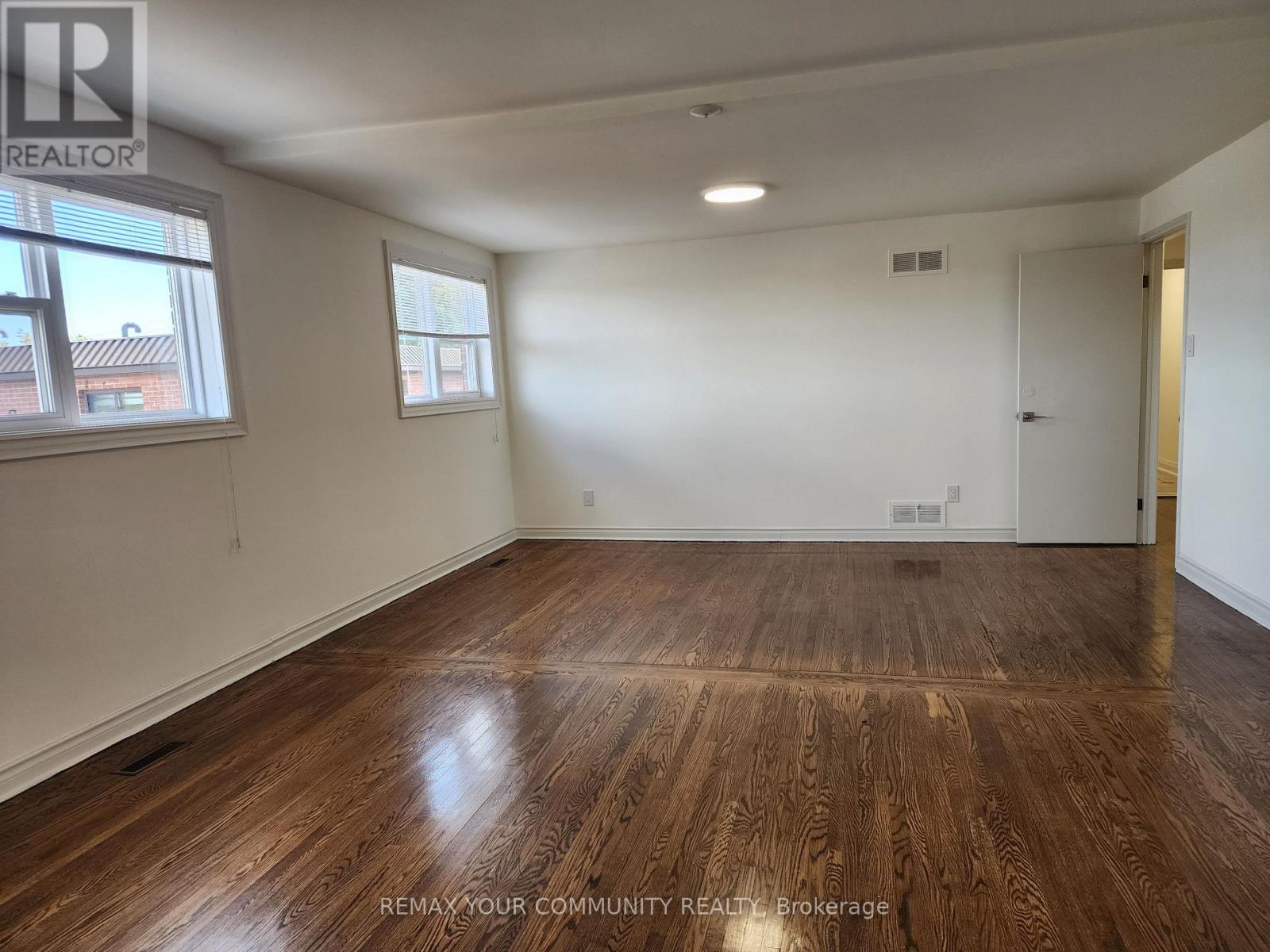 2nd Floor - 214 Pellatt Avenue, Toronto, Ontario  M9N 2P6 - Photo 23 - W13813292