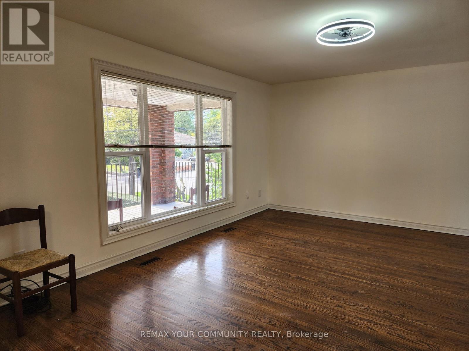 2nd Floor - 214 Pellatt Avenue, Toronto, Ontario  M9N 2P6 - Photo 3 - W13813292