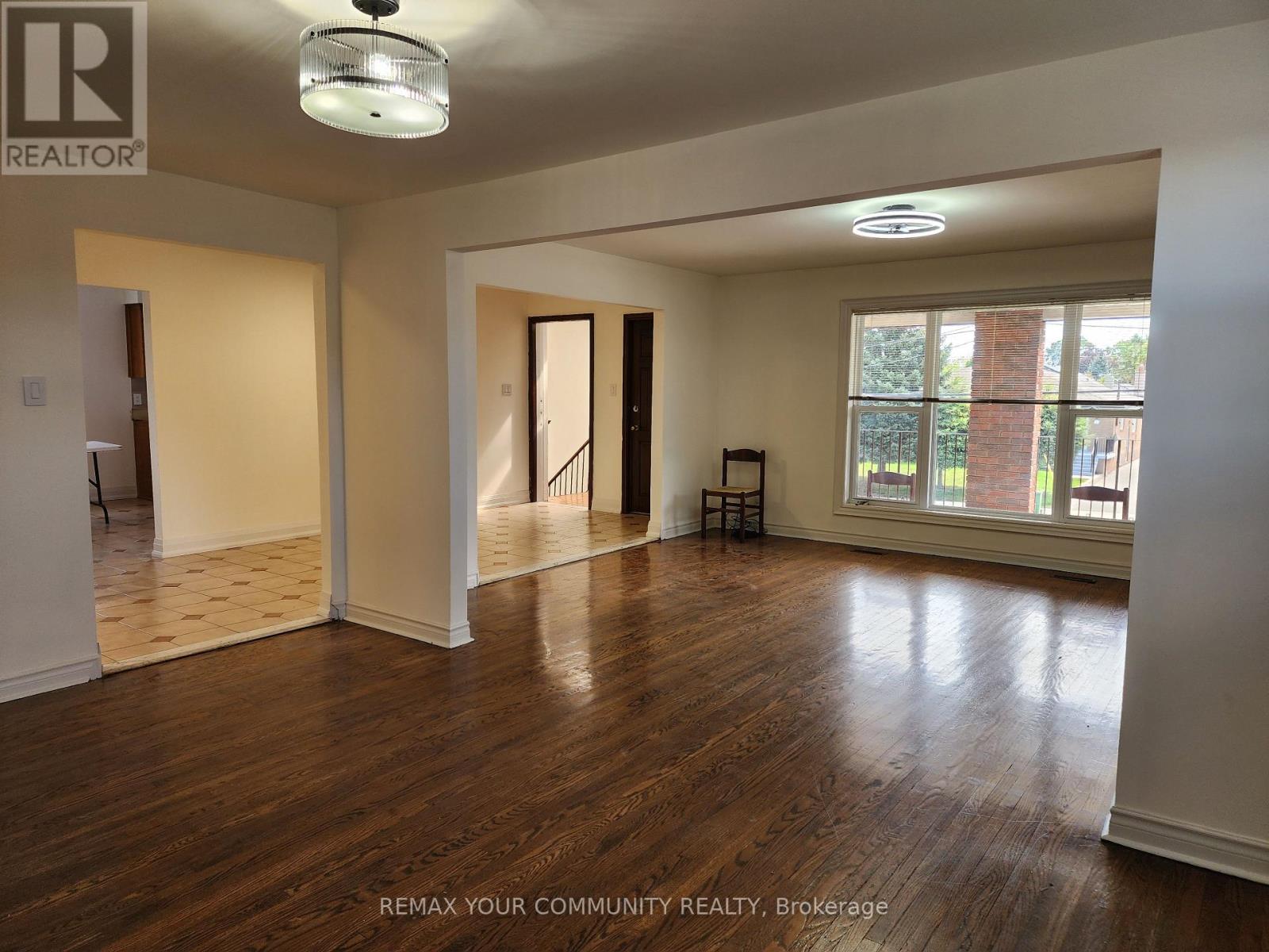 2nd Floor - 214 Pellatt Avenue, Toronto, Ontario  M9N 2P6 - Photo 5 - W13813292