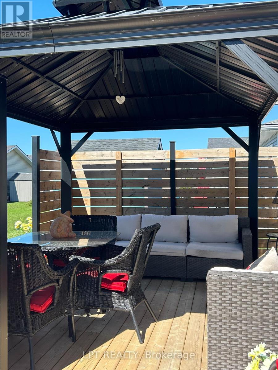 102 Huron Heights Drive, Ashfield-Colborne-Wawanosh, Ontario  N7A 0C6 - Photo 12 - X13775666