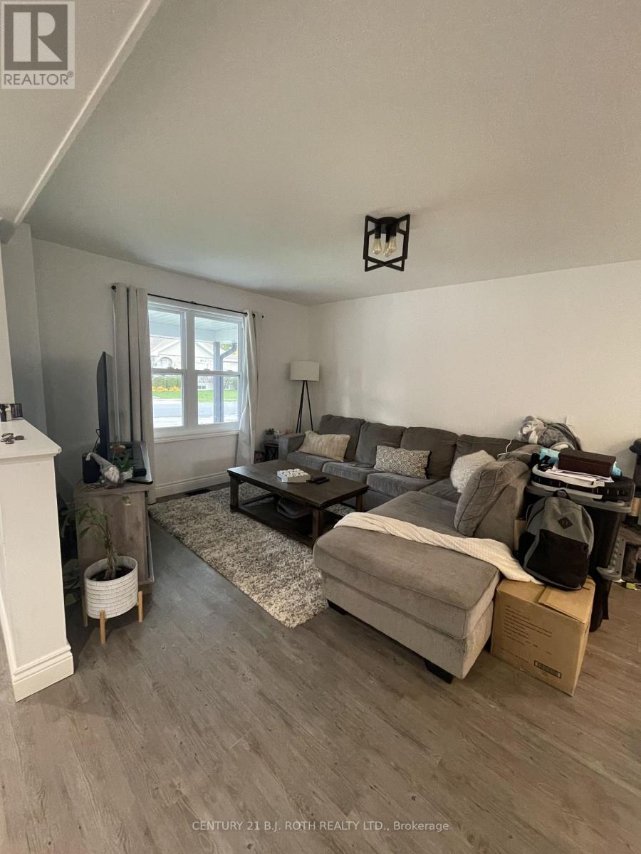 6 Stone Street, Springwater, Ontario  L0L 1P0 - Photo 6 - S13832510