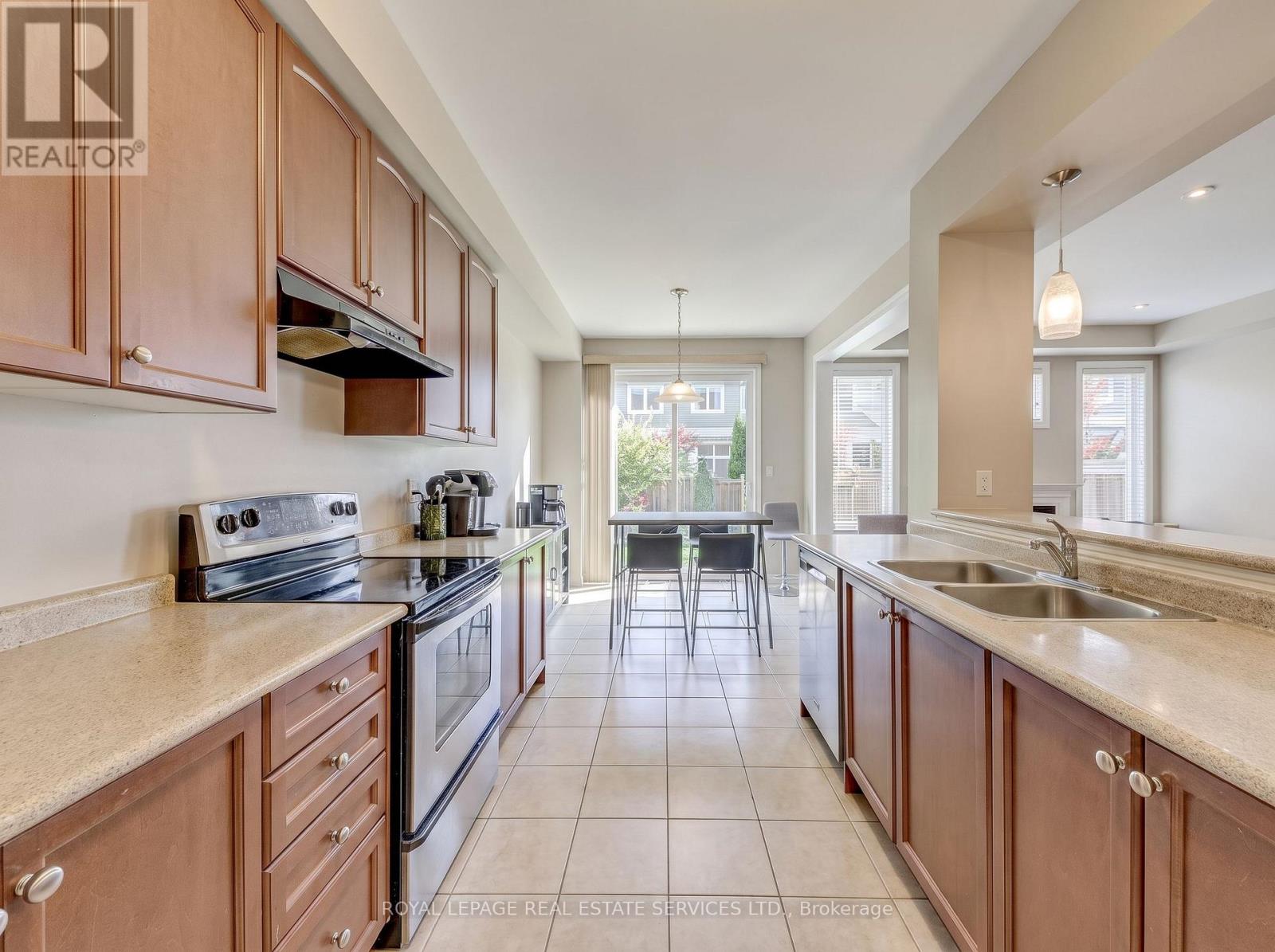 24 - 2019 Trawden Way, Oakville, Ontario  L6M 0M3 - Photo 10 - W13775918