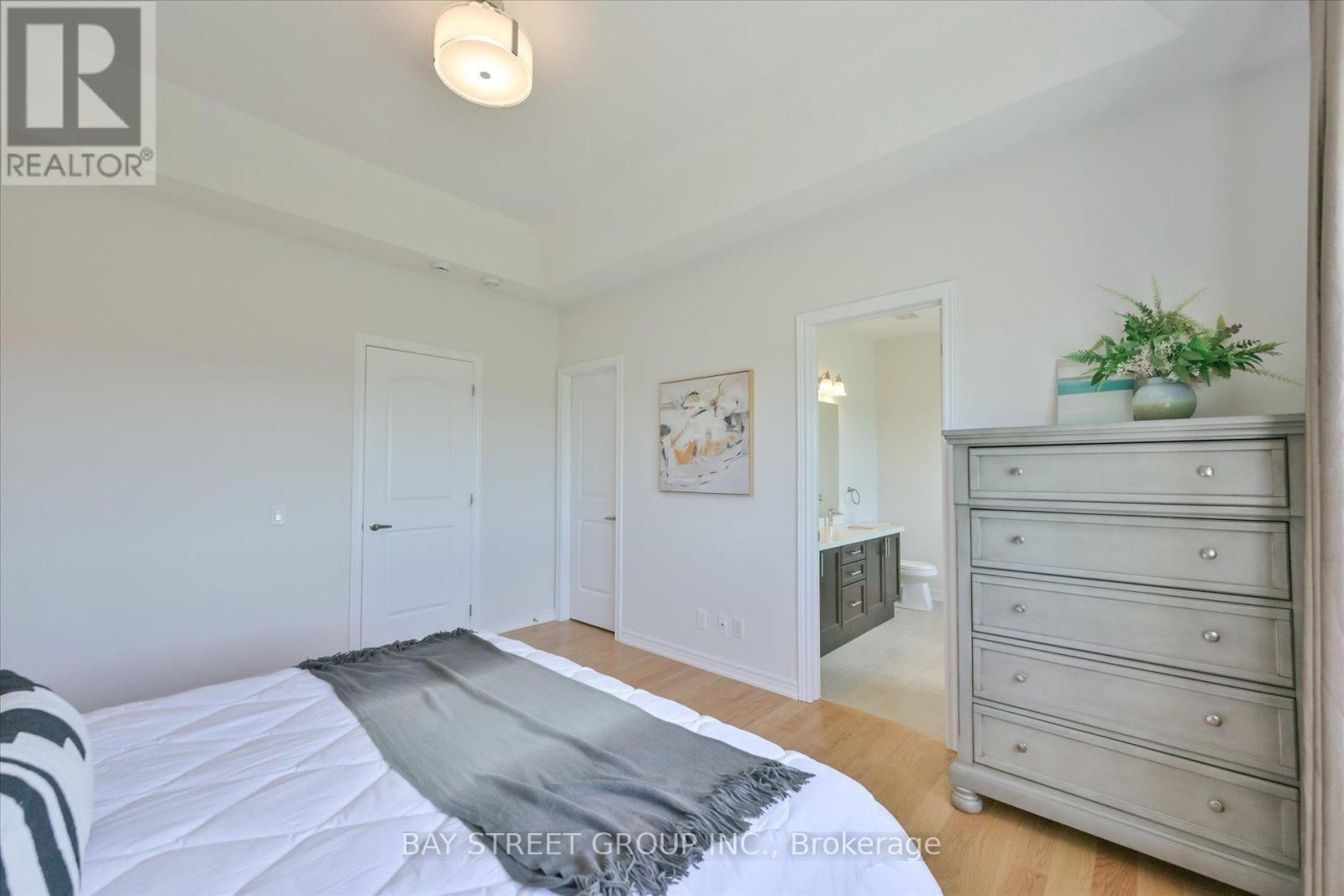 62 Roth Street, Aurora, Ontario  L4G 0W7 - Photo 24 - N13832518