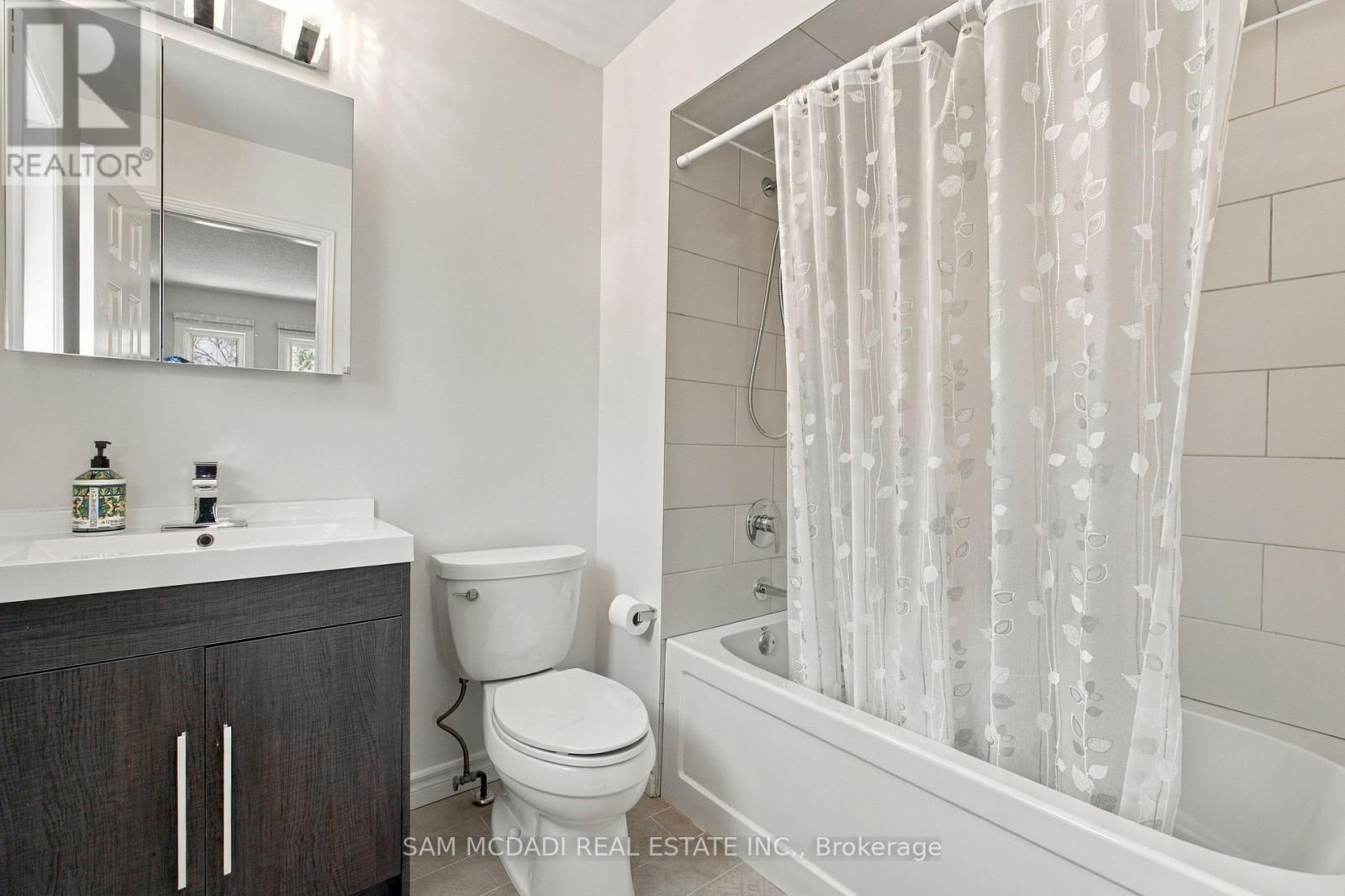 2148 Nightstar Drive, Oakville, Ontario  L6M 3R1 - Photo 14 - W13832514